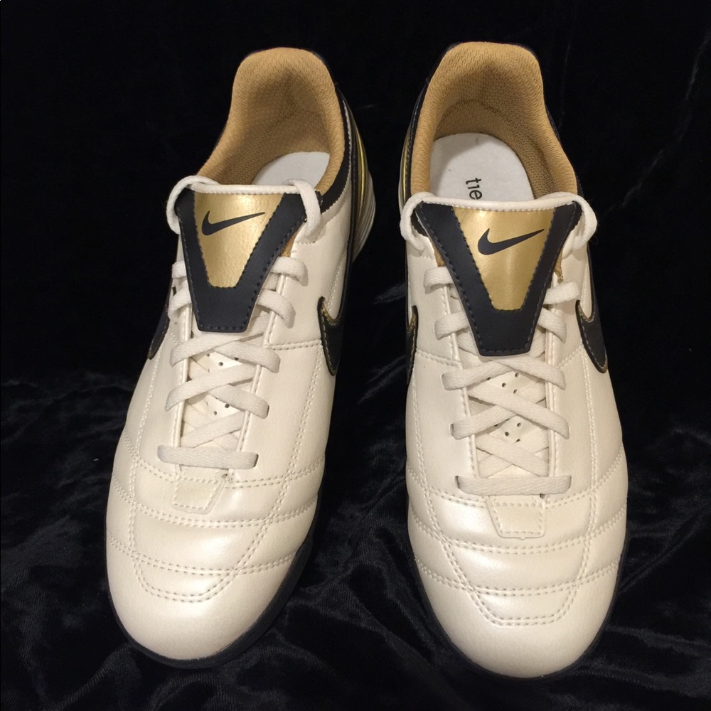 Nike Tiempo Shoes